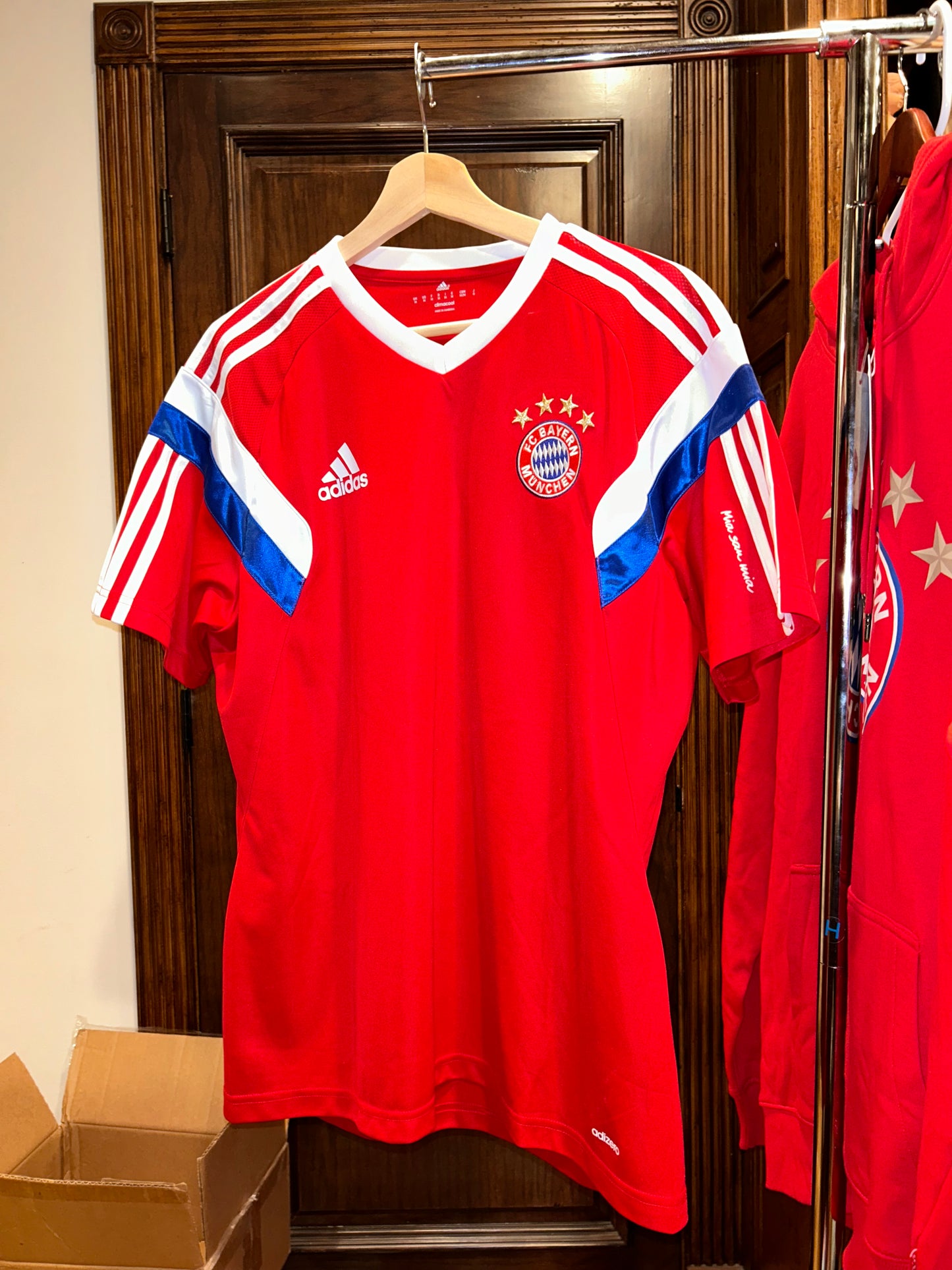 Adidas - Bayern Munich Training Shirt (2014)